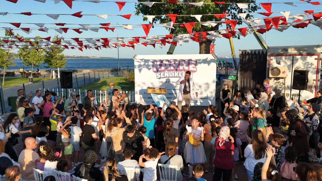 Karneni Getir, Funrola’da 1 Ücretsiz Bilet Kazan